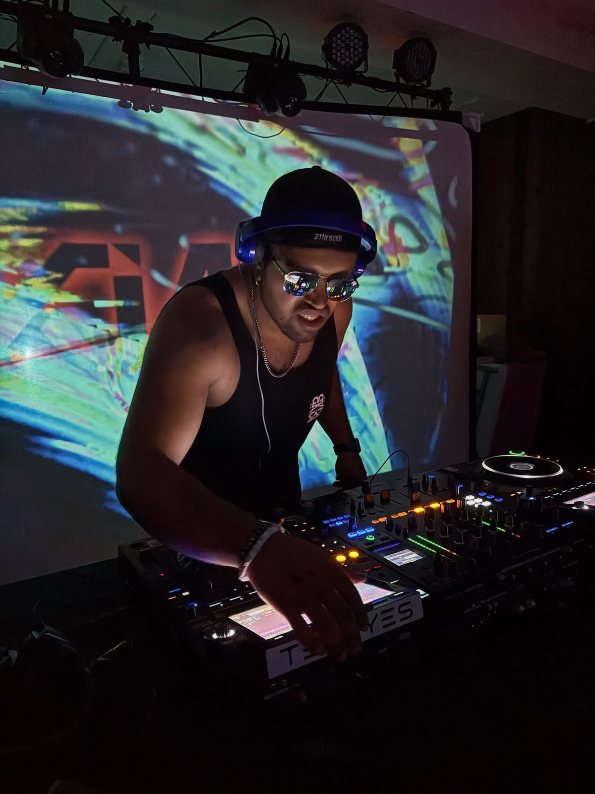 80s Night with Live DJ KJAP!